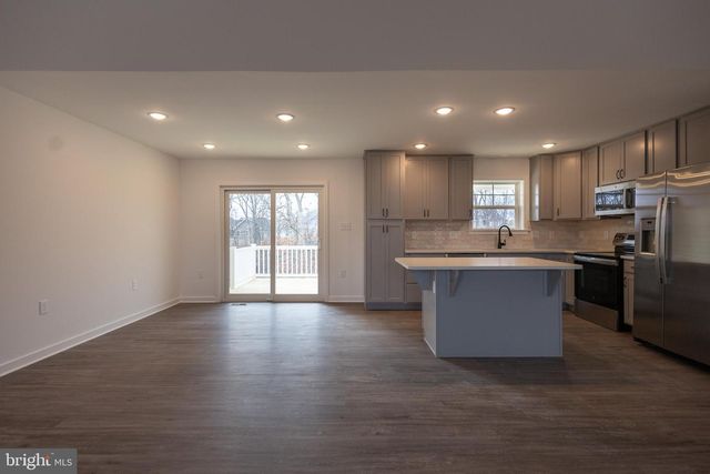 94 NYQUIST WAY, Martinsburg, WV 25404