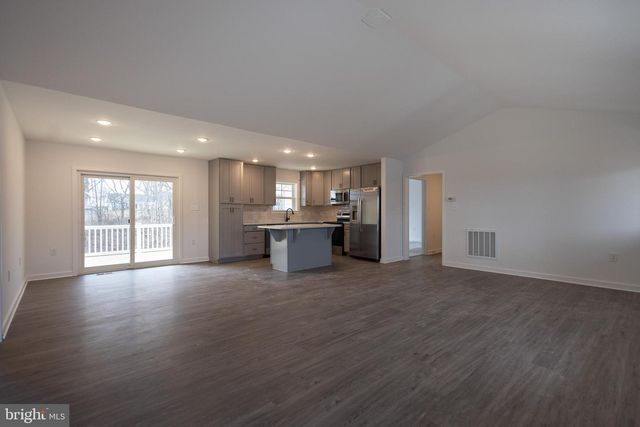 94 NYQUIST WAY, Martinsburg, WV 25404