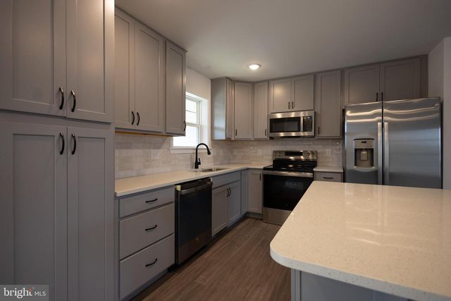 94 NYQUIST WAY, Martinsburg, WV 25404