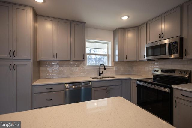 94 NYQUIST WAY, Martinsburg, WV 25404