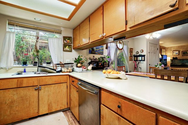 3093 Paul Circle, Medford, OR 97504