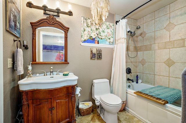 3093 Paul Circle, Medford, OR 97504