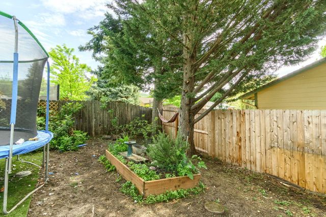 3093 Paul Circle, Medford, OR 97504