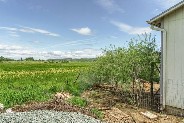 3093 Paul Circle, Medford, OR 97504