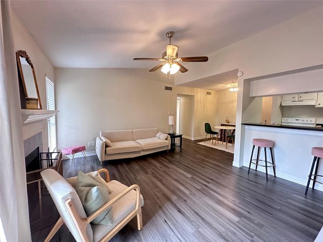 3300 Pebblebrook Drive 104, Seabrook, TX 77586