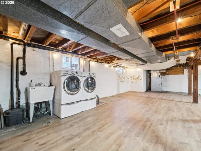 20115 Sw SCHOLLS FERRY Rd, Beaverton, OR 97007