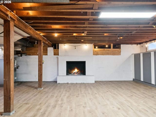 20115 Sw SCHOLLS FERRY Rd, Beaverton, OR 97007