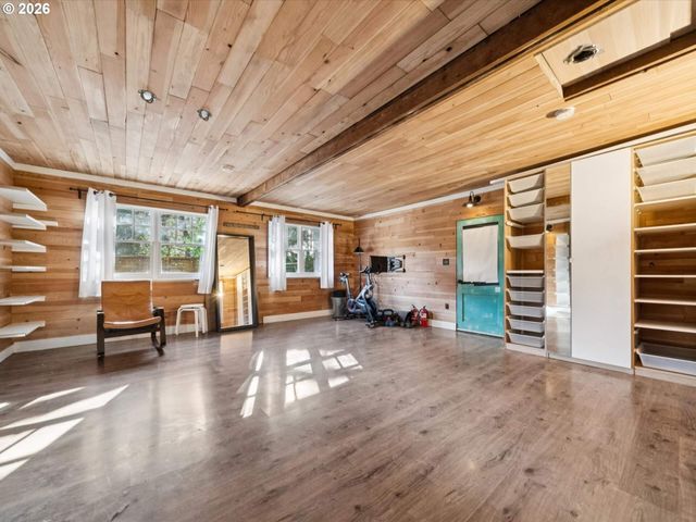 20115 Sw SCHOLLS FERRY Rd, Beaverton, OR 97007