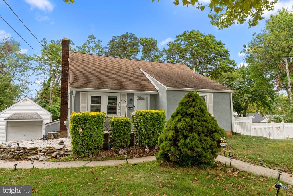 250 LAWNTON RD, Willow Grove, PA 19090