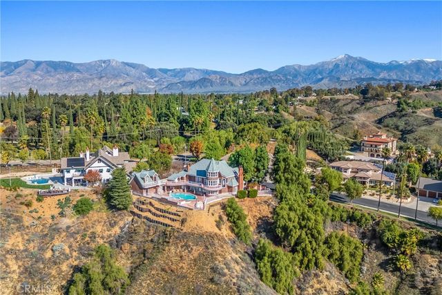 1608 Smiley Ridge, Redlands, CA 92373