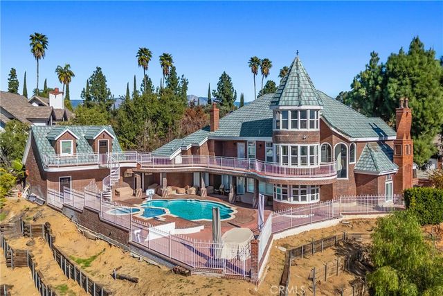 1608 Smiley Ridge, Redlands, CA 92373