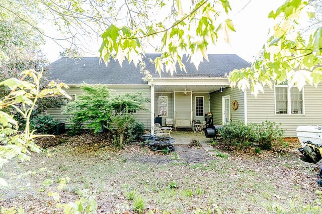 15 Supreme Drive, Lillington, NC 27546