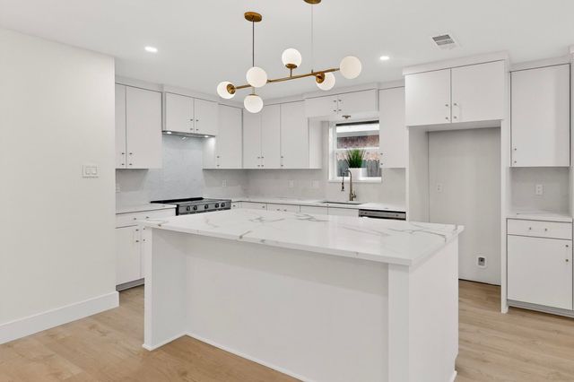 8210 Sussex Street, White Settlement, TX 76108