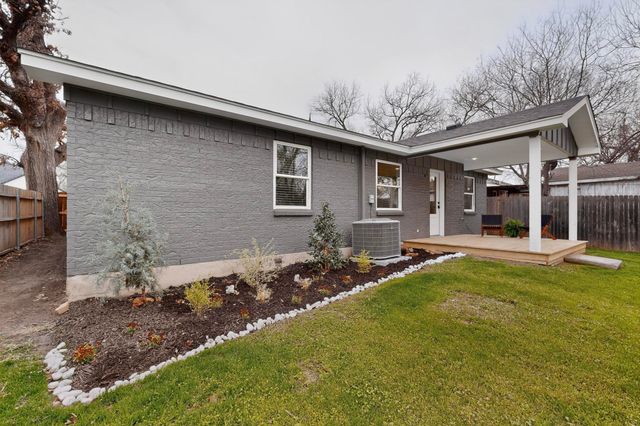 8210 Sussex Street, White Settlement, TX 76108