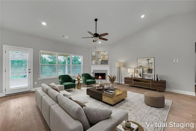 6032 Creekside View Lane, Clermont, GA 30527