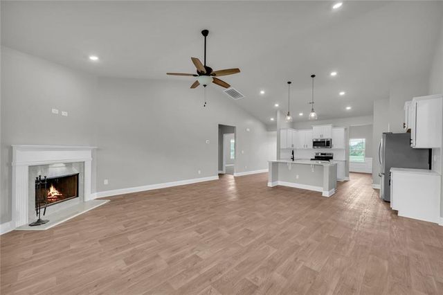 6032 Creekside View Lane, Clermont, GA 30527