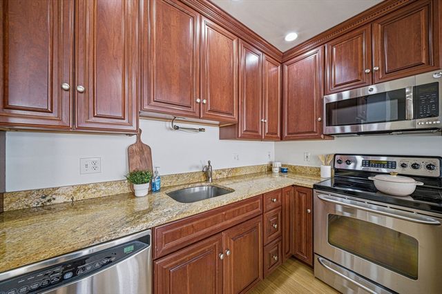 55 Temple Pl 4, Boston, MA 02111