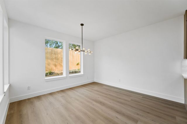 511 Avenue J, Dallas, TX 75203