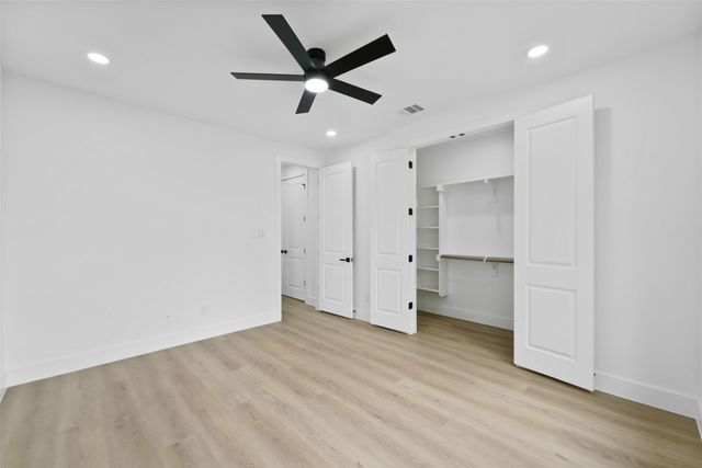 511 Avenue J, Dallas, TX 75203