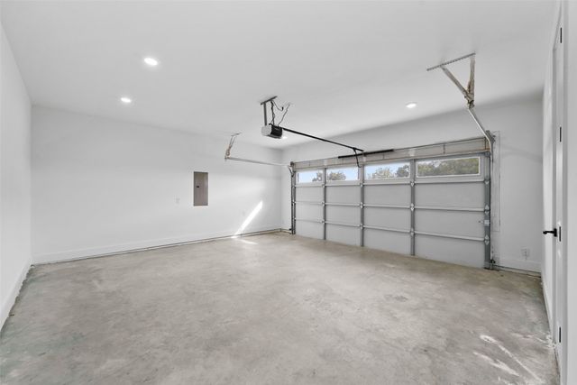 511 Avenue J, Dallas, TX 75203