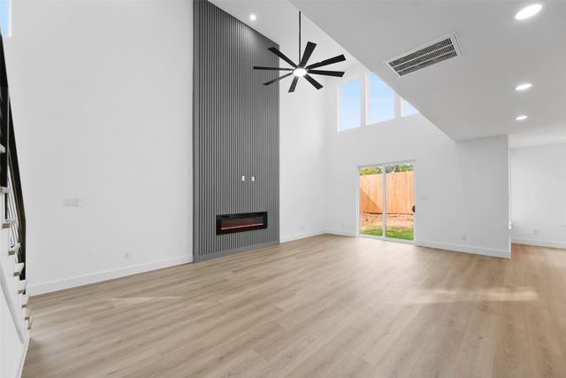 511 Avenue J, Dallas, TX 75203