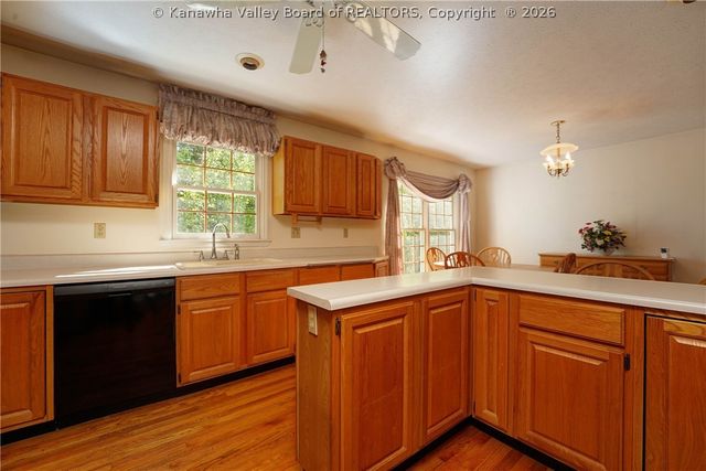 4513 Richmond Circle, South Charleston, WV 25309