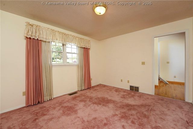 4513 Richmond Circle, South Charleston, WV 25309