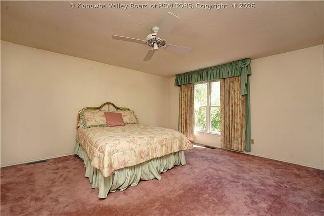 4513 Richmond Circle, South Charleston, WV 25309