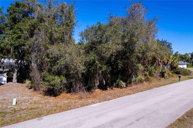 16250 BANYAN AVENUE, Port Charlotte, FL 33954