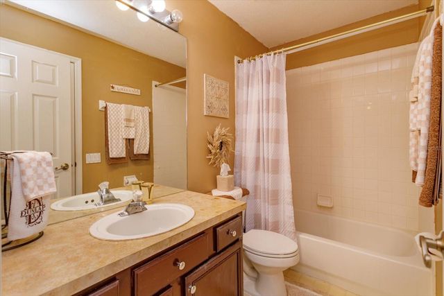 50 OAK BEND COURT, Oviedo, FL 32765