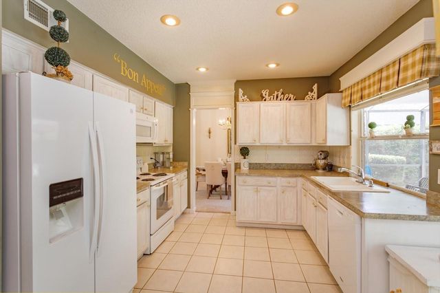 50 OAK BEND COURT, Oviedo, FL 32765