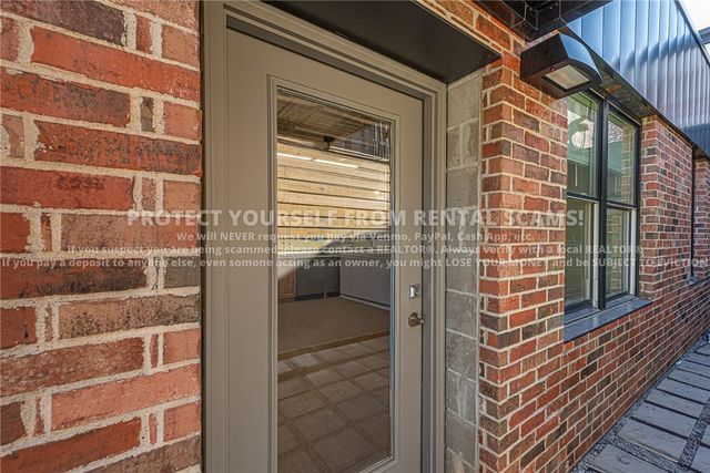 315 N Eureka Alley 2, Fayetteville, AR 72701