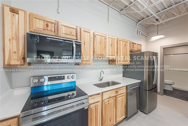 315 N Eureka Alley 2, Fayetteville, AR 72701