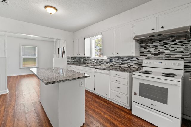 1050 W Dallas Avenue, Cooper, TX 75432