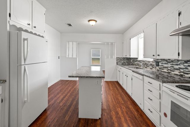 1050 W Dallas Avenue, Cooper, TX 75432