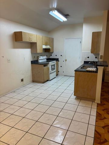 1319 N CLEVELAND Street, Amarillo, TX 79107