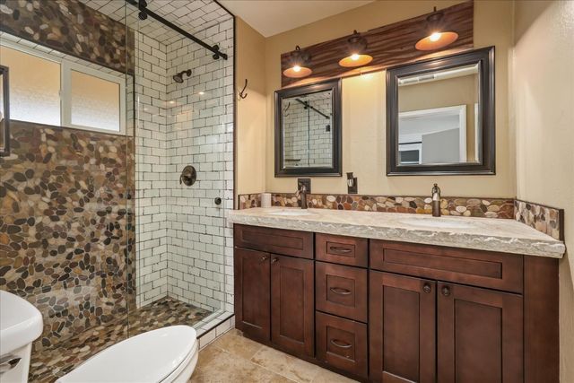 4715 E Harvard Avenue, Fresno, CA 93703