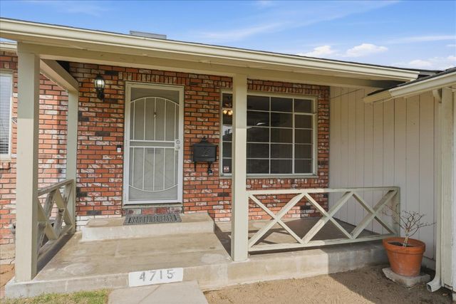 4715 E Harvard Avenue, Fresno, CA 93703