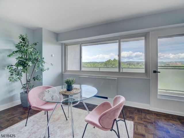 377 S Harrison Street 8I, East Orange City, NJ 07018