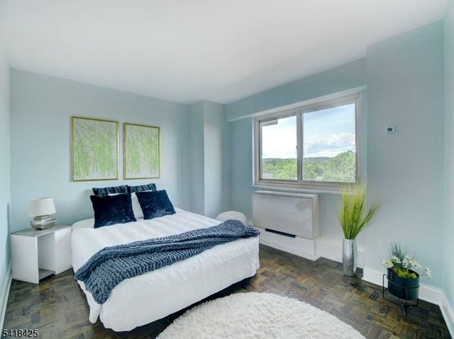 377 S Harrison Street 8I, East Orange City, NJ 07018