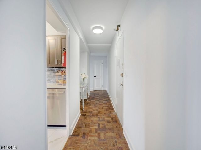377 S Harrison Street 8I, East Orange City, NJ 07018