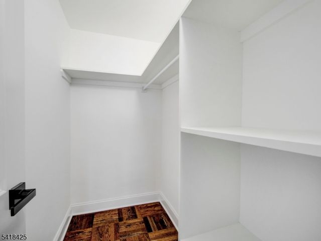 377 S Harrison Street 8I, East Orange City, NJ 07018