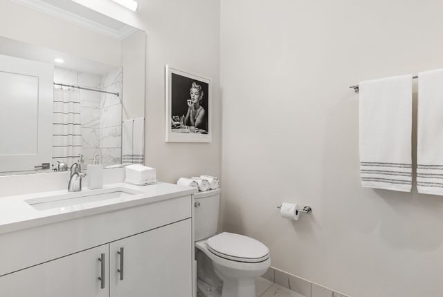 835 Lake Street 314, Oak Park, IL 60301