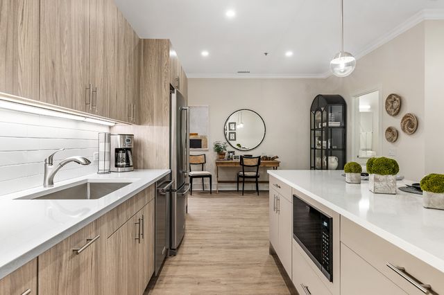 835 Lake Street 314, Oak Park, IL 60301