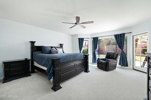 1660 W HONEYSUCKLE Lane, Chandler, AZ 85248
