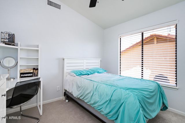1660 W HONEYSUCKLE Lane, Chandler, AZ 85248