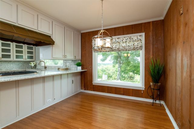 616 W Baylor Street, Weatherford, TX 76086
