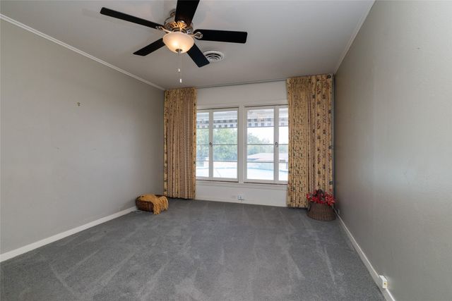 616 W Baylor Street, Weatherford, TX 76086