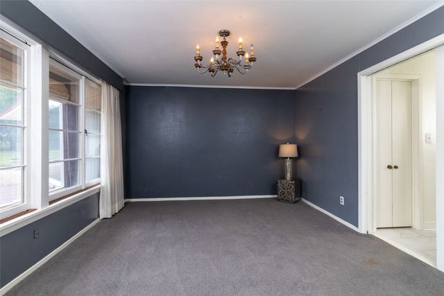616 W Baylor Street, Weatherford, TX 76086