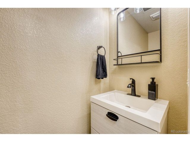 18765 Burlington Pl, Denver, CO 80249